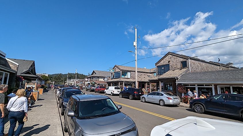 Hemlock Street in Cannon Beach, Oregon.