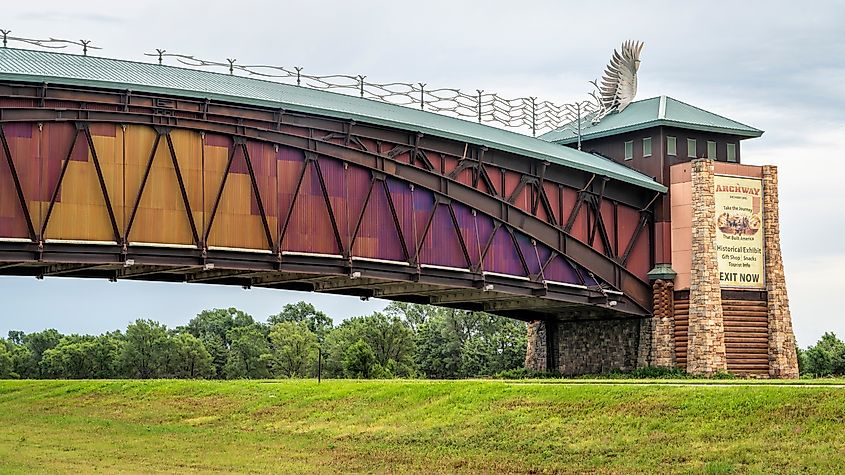 The Great Platte River Road Archway Monument in Kearney, Nebraska, spanning over the highway. This museum and monument honors Nebraska's and the Platte River Valley's significance in westward expansion.