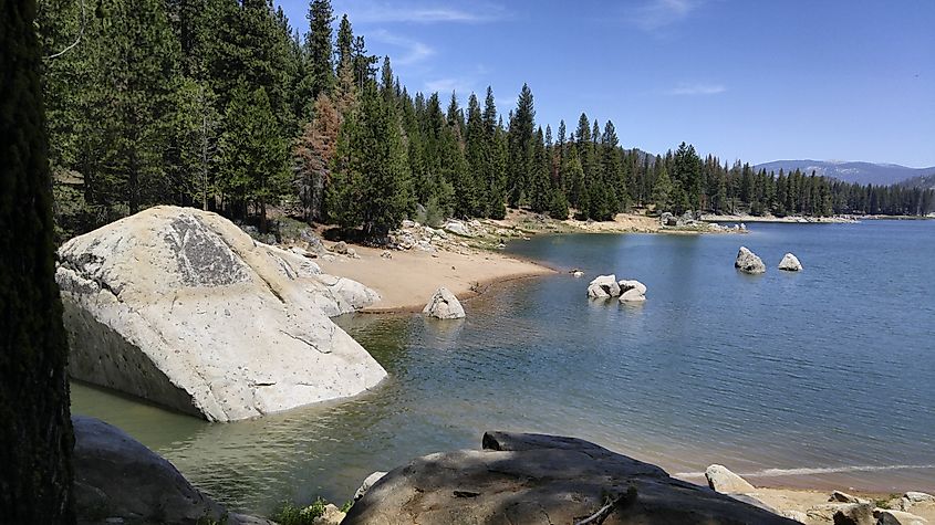 Peaceful view of Shaver Lake