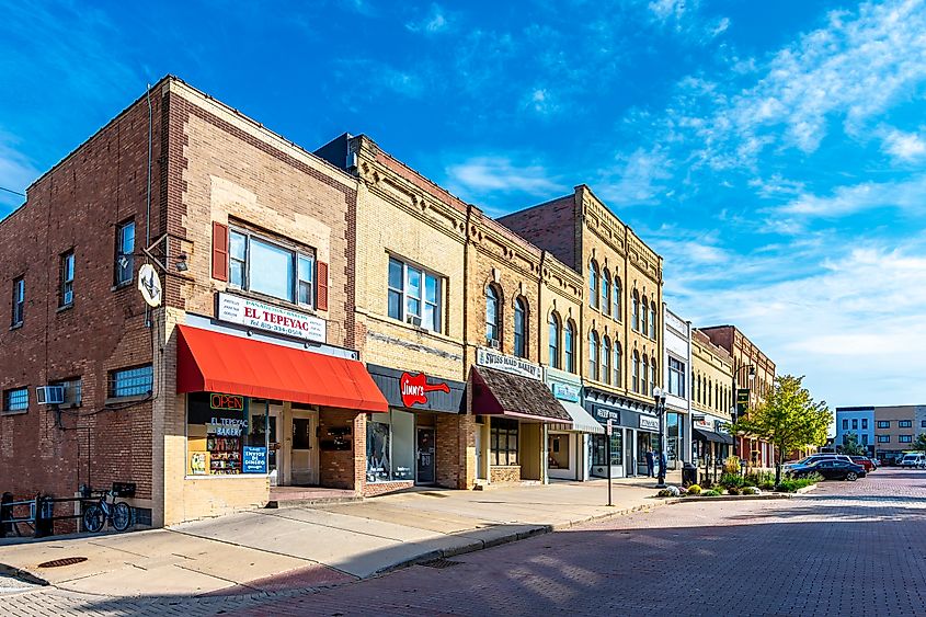 Street view in Woodstock, Illinois