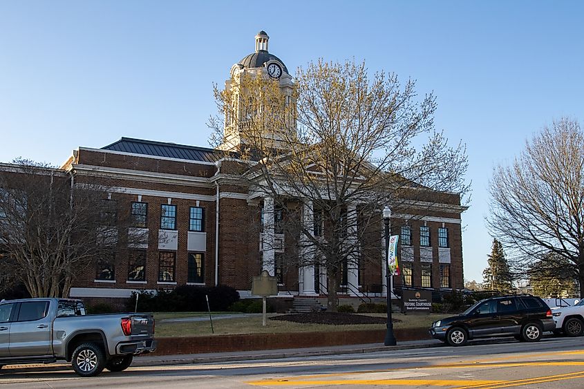 Beautiful courthouse in the middle of winder Georgia