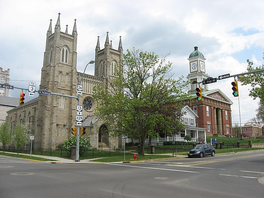 East High Street Historic District, Mount Vernon