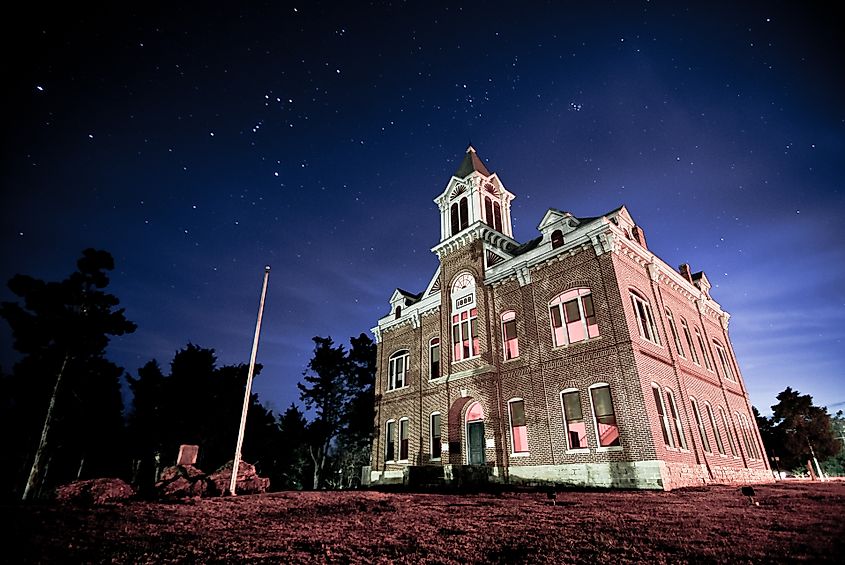 Powhatan, Arkansas. In Wikipedia. https://en.wikipedia.org/wiki/Powhatan,_Arkansas By Photolitherland - I was driving through eastern Arkansas and didnt even know this state park or courthouse existed and saw it while driving and had to take a photo of it., CC BY-SA 3.0, https://commons.wikimedia.org/w/index.php?curid=20325775