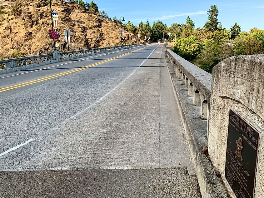 Leaving Myrtle Creek, Oregon