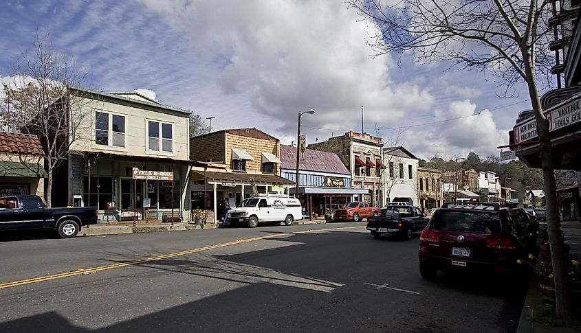 Downtown Angels Camp, California. Image credit: ShreddingTex via Wikimedia Commons.