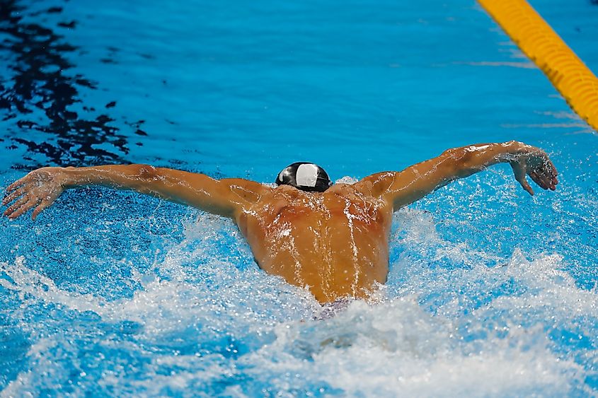 Michael Phelps with signs of cupping on his back