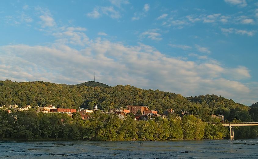 Waterfront view of Hinton, West Virginia