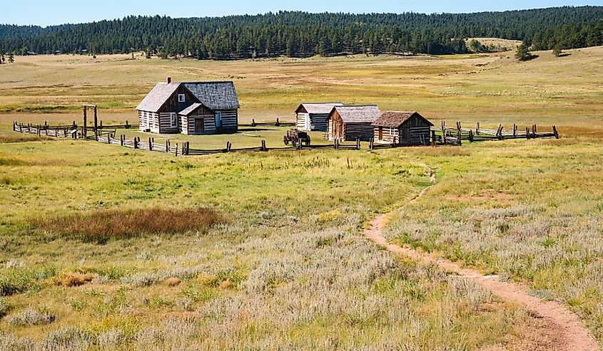 Trail to Historic Town Houses at Florissant Fossil Beds National Monument