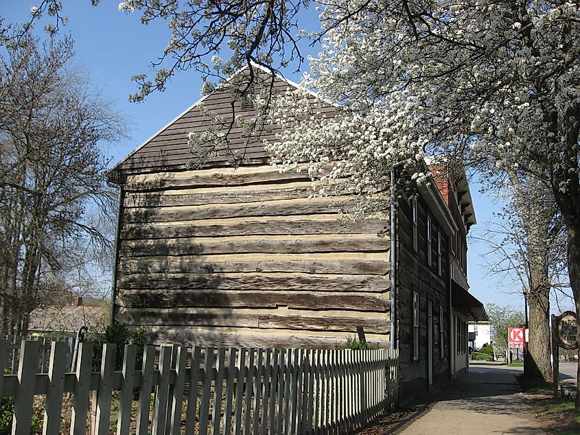 A historic log house in the town of New Concord, Ohio.