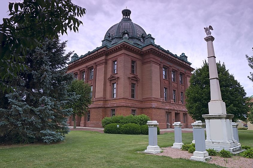 Grant County courthouse building and memorials in Lancaster Wisconsin