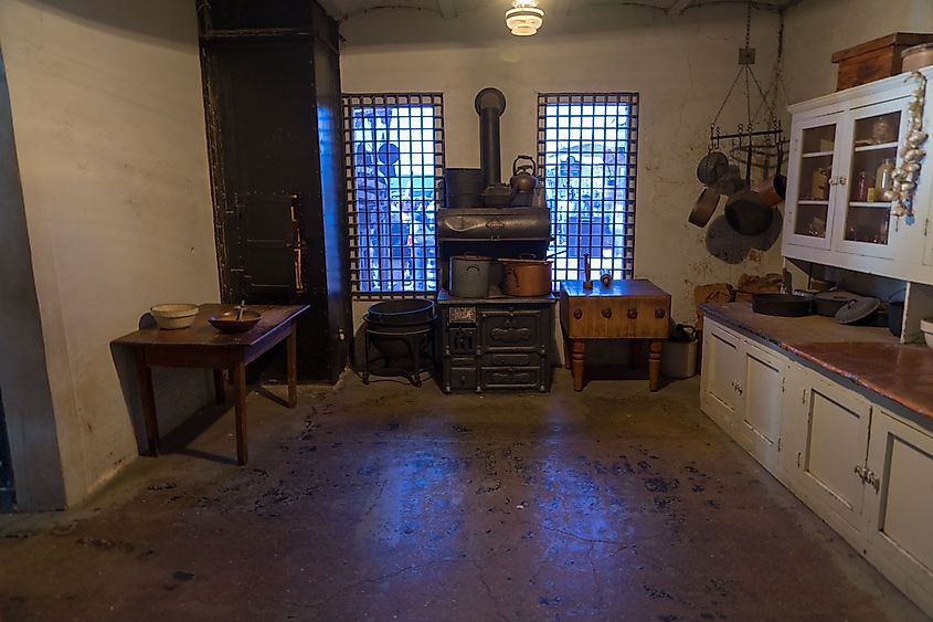 Compact prison built in 1890, now a museum offering exhibits & educational tours of old cells