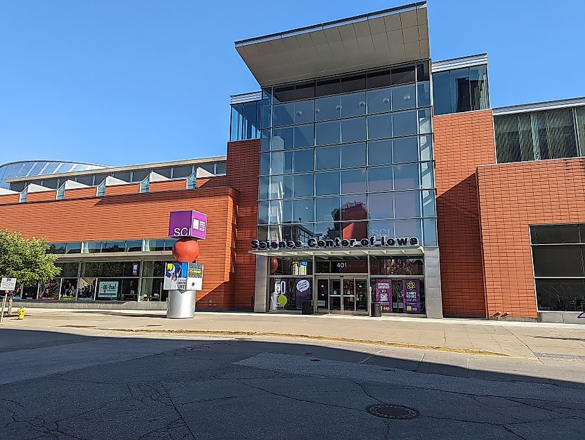 The main entrance to the Science Center of Iowa.