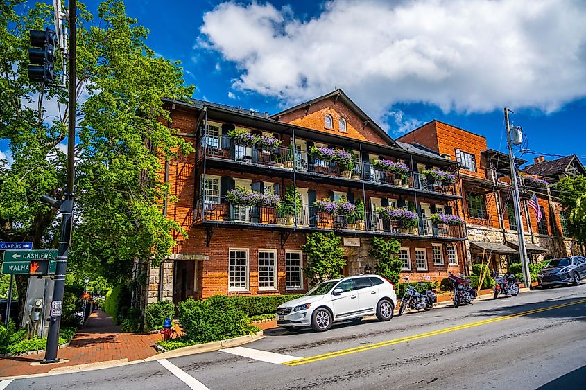 Old Edwards Inn Spa in Highlands, North Carolina. Image credit Cheri Alguire via Shutterstock