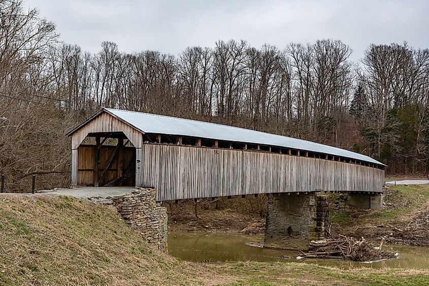 Covered bridge in the town of Springfield, Kentucky.