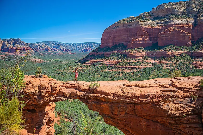 Panoramic view along Devil's Bridge Trail in Sedona, Arizona