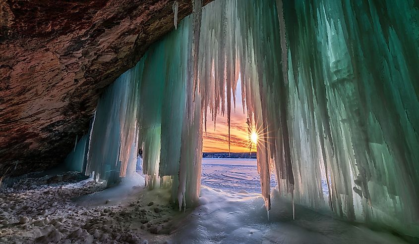 Grand Island Ice Caves, Winter on Lake Superior, Munising, Michigan