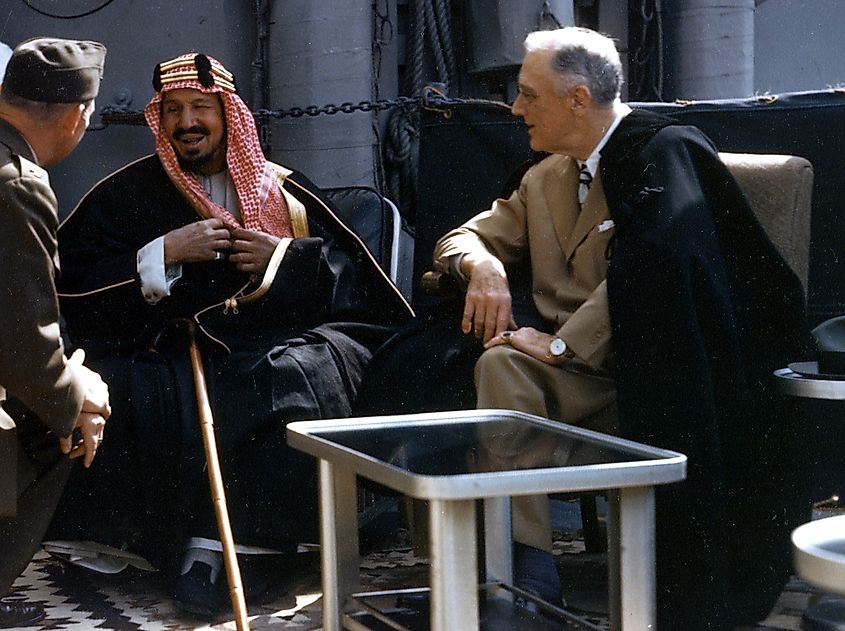 The U.S. President Franklin D. Roosevelt meets with King Ibn Saud of Saudi Arabia, 1945. (Public Domain/Wikimedia)