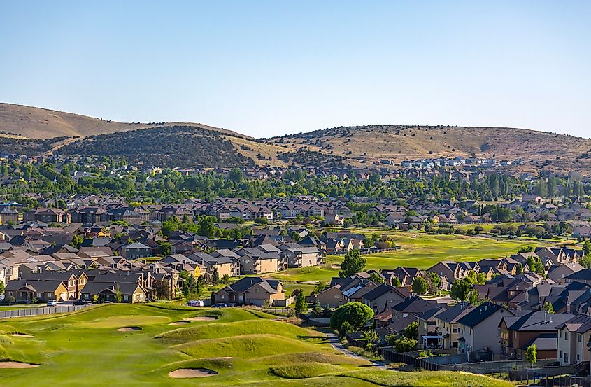 Eagle Mountain houses near golf course.