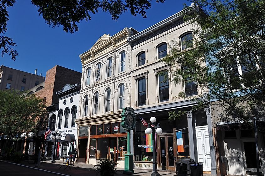 Shops and restaurants in the historic downtown of Frankfort, Kentucky.