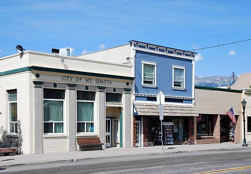 Street Scene in the town of Mount Shasta, California.