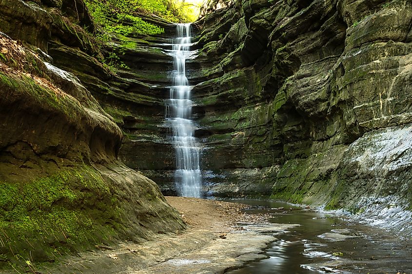 Early spring in French Canyon, Starved Rock state park, Illinois.