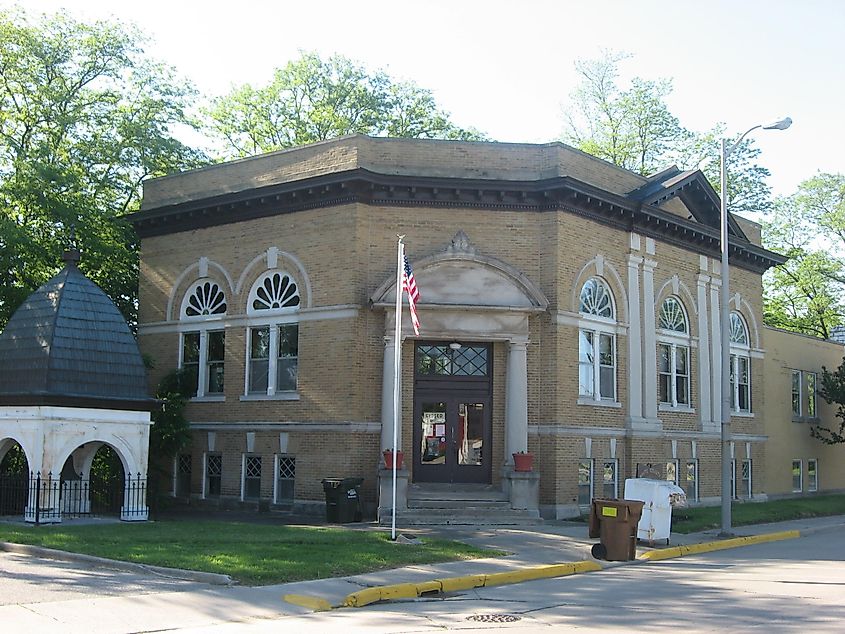 Monticello Carnegie Library in Monticello, Indiana