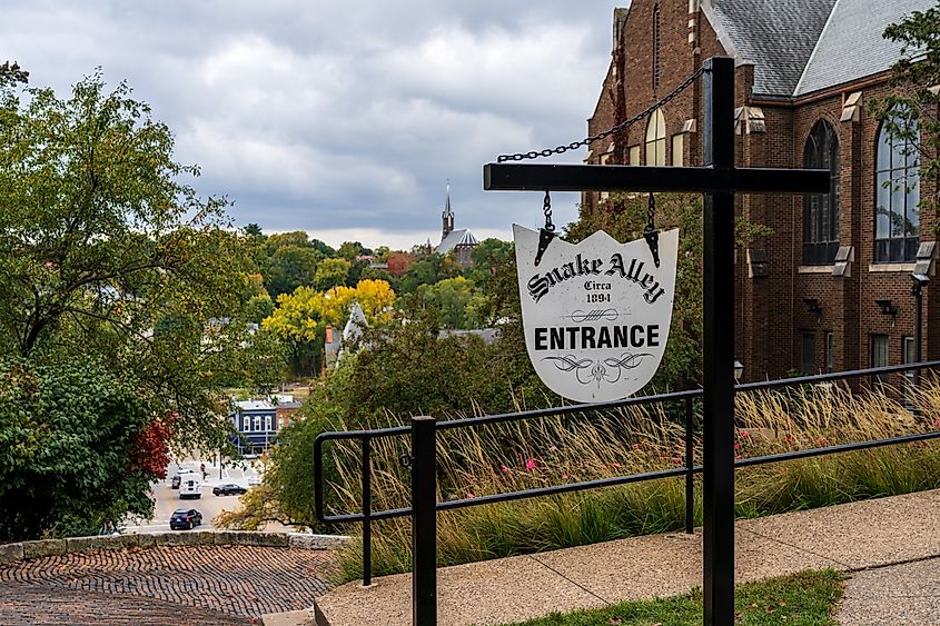 Entrance to Snake Alley in Burlington, Iowa, the world's steepest bendy street