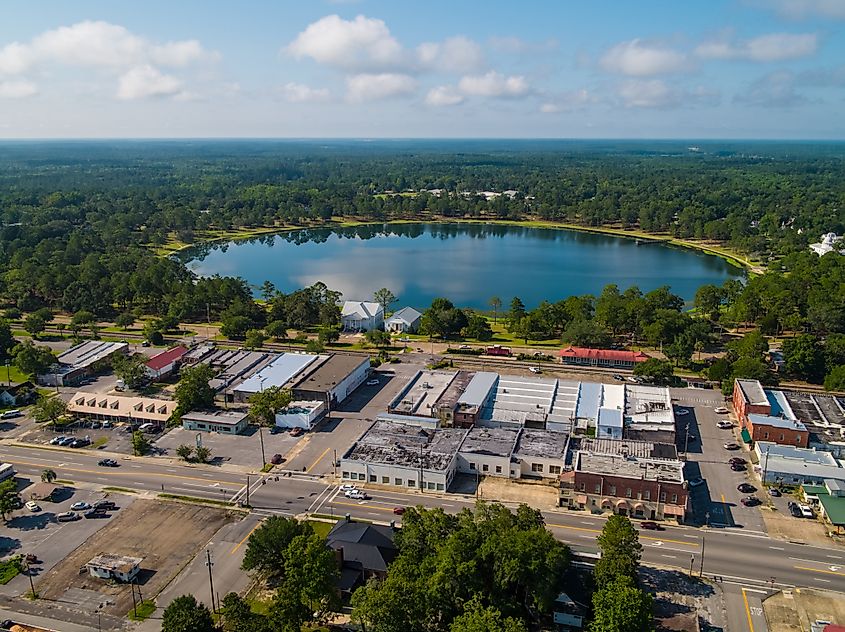 The near-perfect circle of Lake Defuniak.