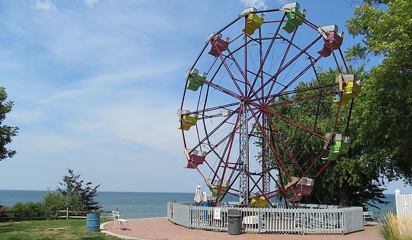 Ferris Wheel Near Lake Erie In Geneva On The Lake Ohio