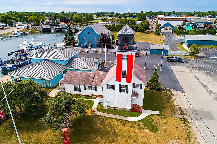 Cheboygan Michigan Front Range Light lighthouse tower. Editorial credit: Dennis MacDonald / Shutterstock.com