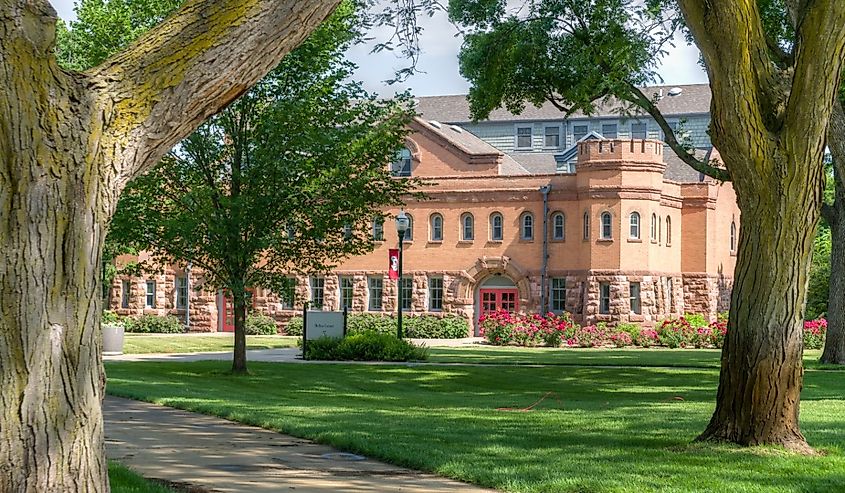 Dean Belbas Center on the campus of the University of South Dakota in Vermillion, South Dakota. Image credit Ken Wolter via Shutterstock