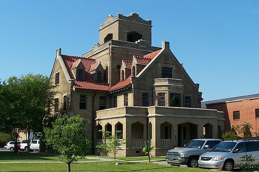 Former jail in the town of DeRidder, Louisiana.