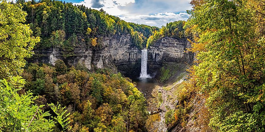 Taughannock Falls during the autumn leaf color change in the Finger Lakes region of upstate New York.