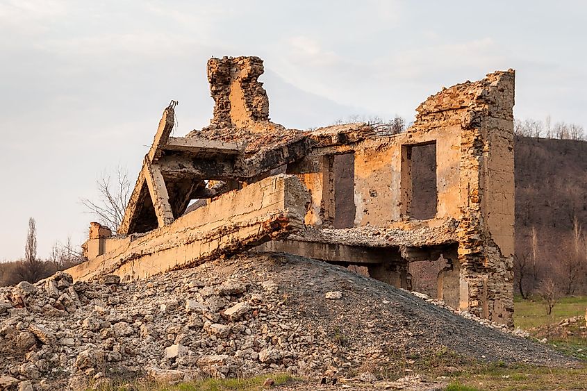 The ruins of a destroyed building in Makiivka, Ukraine