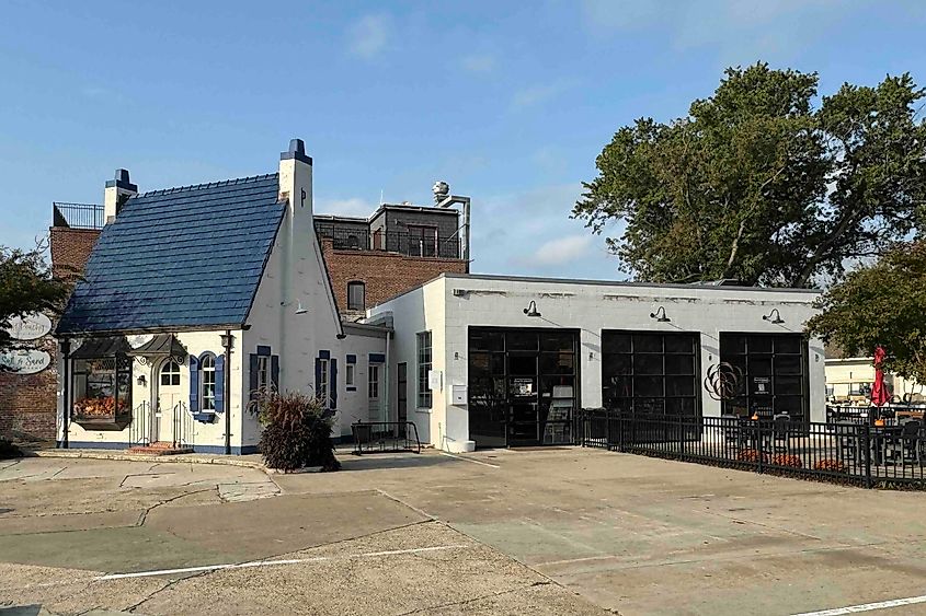Pretty as a peach Peachtree Books in Cape Charles Image credit Bryan Dearsley