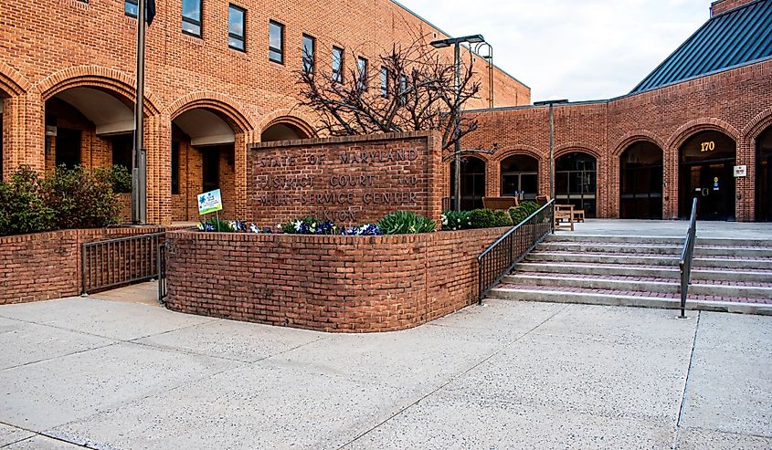 Entrance to the Maryland District Court and Multi Service Building.