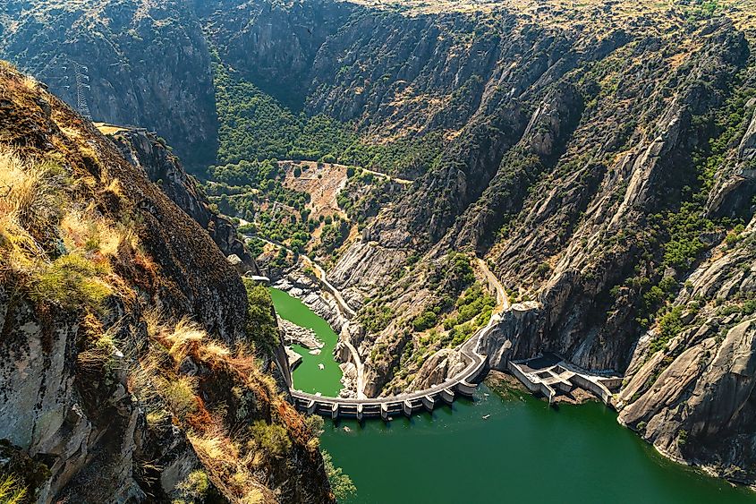 A hydroelectric dam on the Douro River.