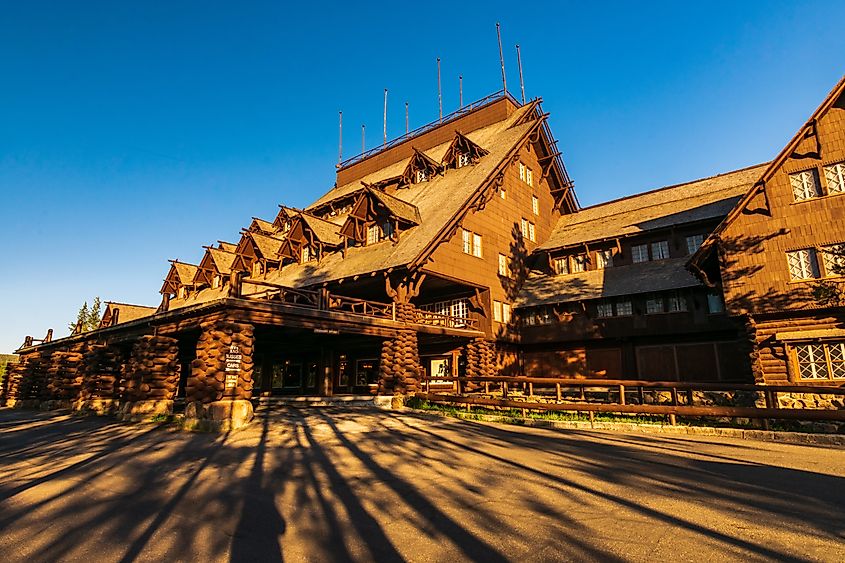 Old Faithful Inn, Yellowstone National Park / USA. Editorial credit: T.Schofield / Shutterstock.com