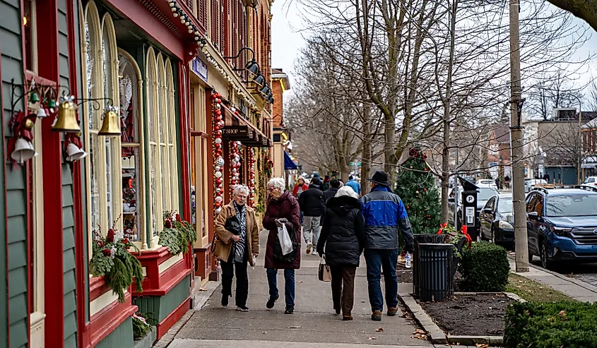 Queen Street in the historic old town of Niagara-on-the-Lake, Ontario