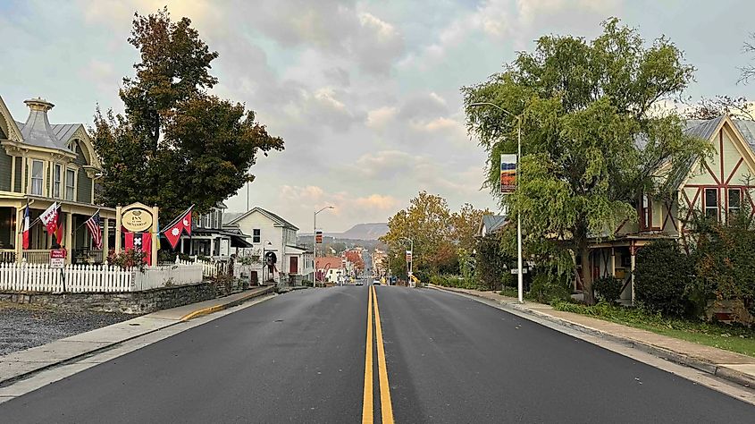 Luray downtown and main street  photo by Bryan Dearsley