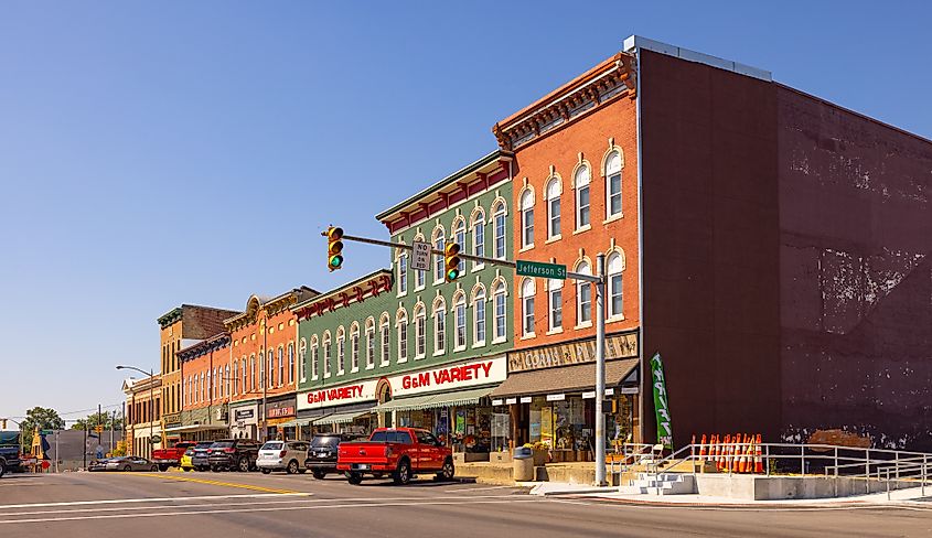 The business district on Ohio Street in Rockville, Indiana.