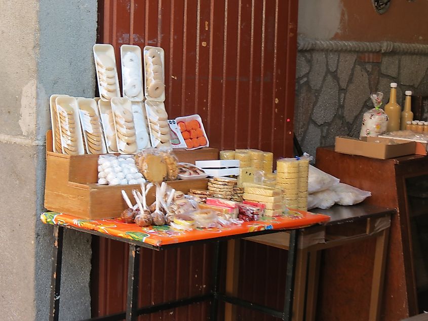 Typical sweets stand at the Convent of the Capuchin Poor Clares of San Francisco de Asís. Image Credit Luis Alvaz via Wikimedia.