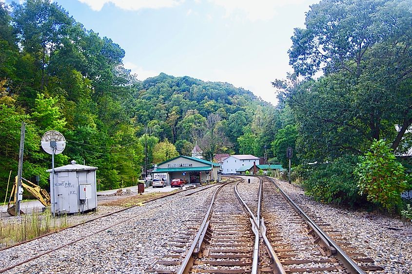 Railroad tracks in Dante, Virginia