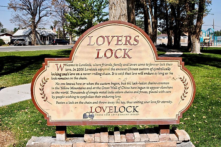 Lovers Lock Plaza in the shaded area at the back of the Court House. Editorial credit: EWY Media / Shutterstock.com