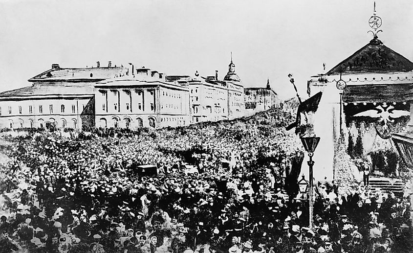 Moscow crowd celebrating Czar Nicholas IIs October Manifesto, 1905. Image by Everett Collection via Shutterstock