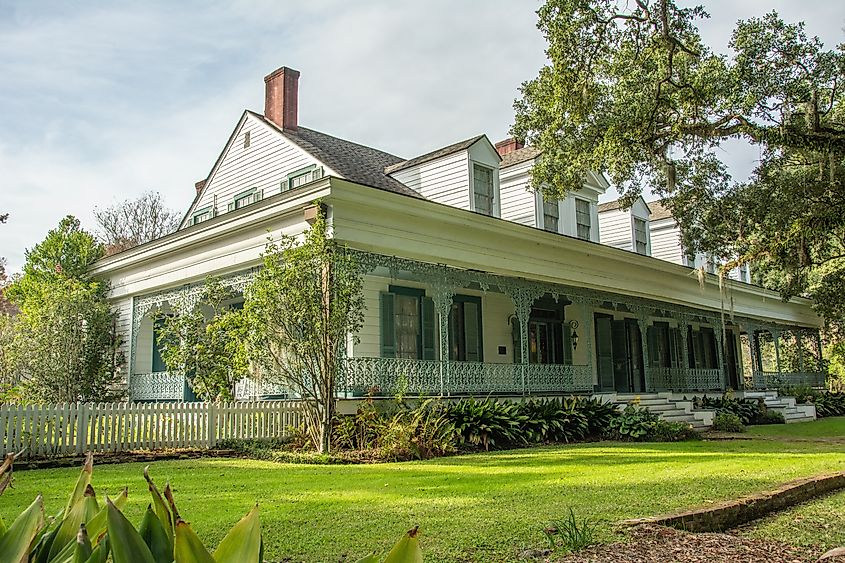 Creole cottage-style historic home, the former antebellum Myrtles Plantation, built in 1796 in St. Francisville, West Feliciana Parish, Louisiana.