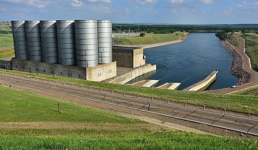 Garrison dam hydroelectric generating station using the water of Lake Sakakawea to generate electricity, Pick City, North Dakota.