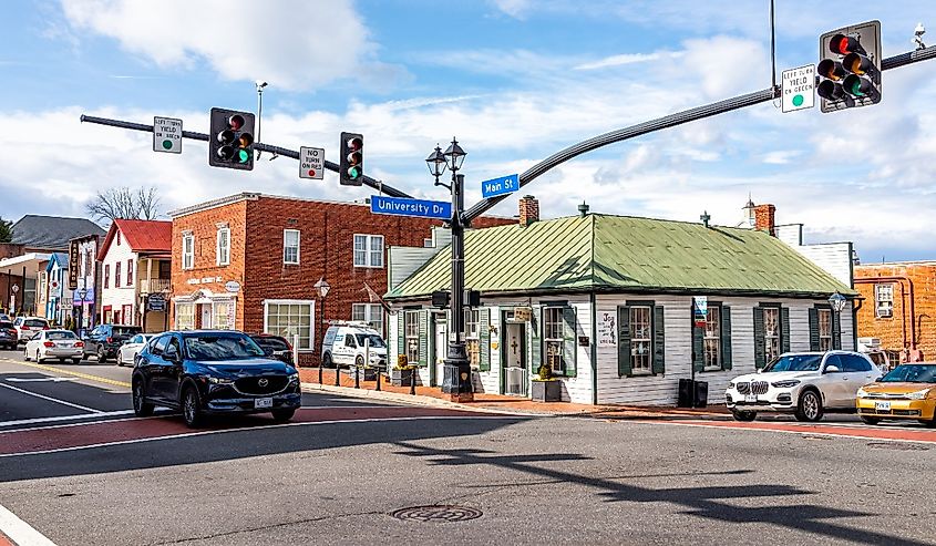 Downtown old town at University drive, Main street intersection with gift souvenir stores, restaurants and small businesses in Fairfax county, Northern Virginia