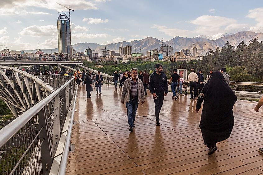  View of Tabiat pedestrian bridge in Tehran, Iran. 