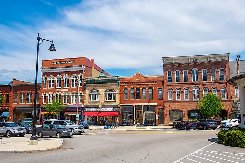 Historic Italianate style commercial building at Water Street and Front Street in historic town center of Exeter, New Hampshire. Editorial credit: Wangkun Jia / Shutterstock.com